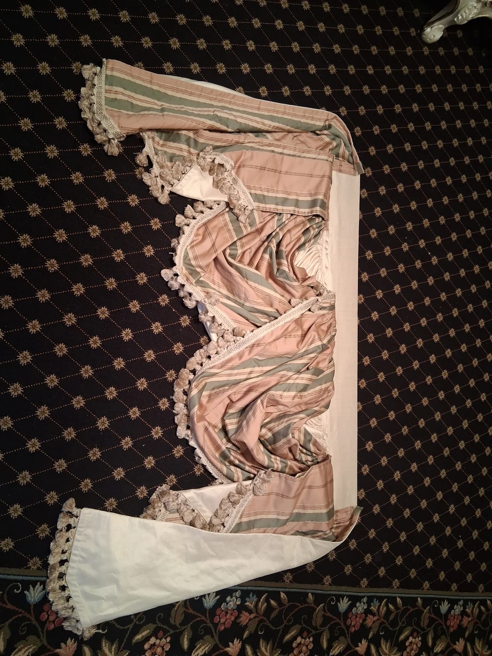 SILK TAFRTTA CUSTOM CURTAINS PAID 14000 PER ROOM SELLING SEPERATELY